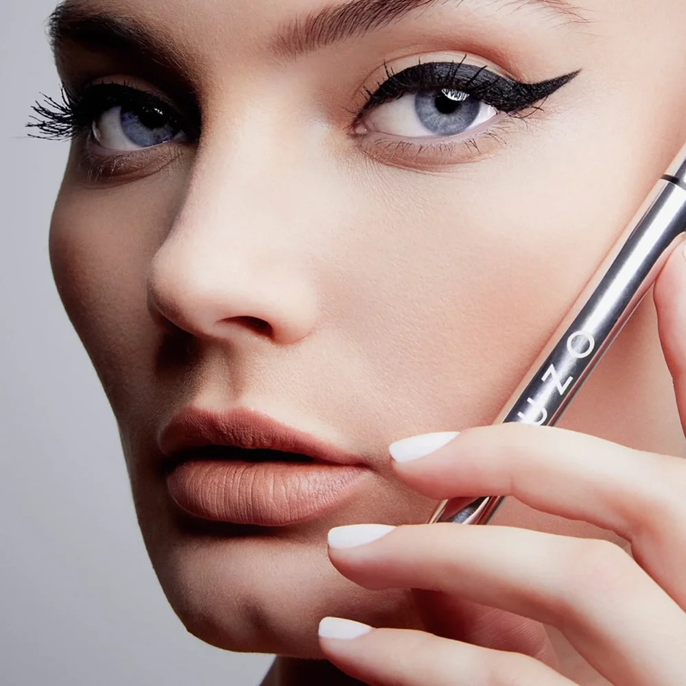 UZO Beauty Blaque Liquide Eyeliner in Black